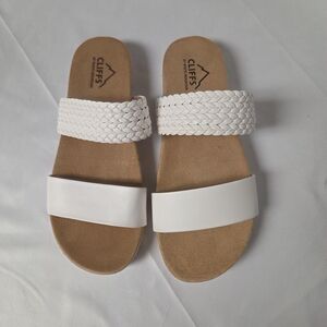 Cliffs‎ by WHITE MOUNTAIN White Double Strap Sandals Size 6